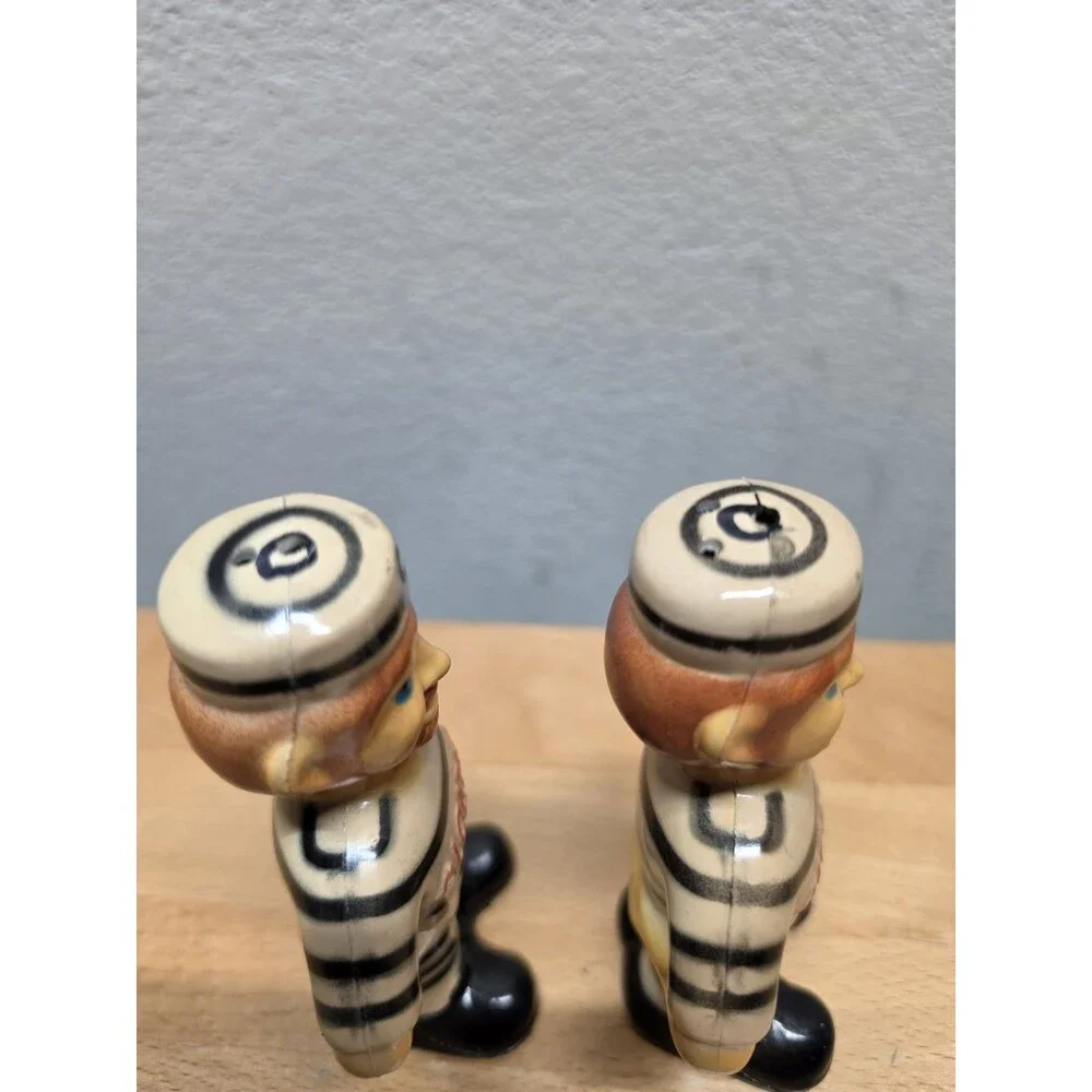 Vintage Alcatraz Prisoner Salt & Pepper Shakers Set Convict Theme Kitchen Decor